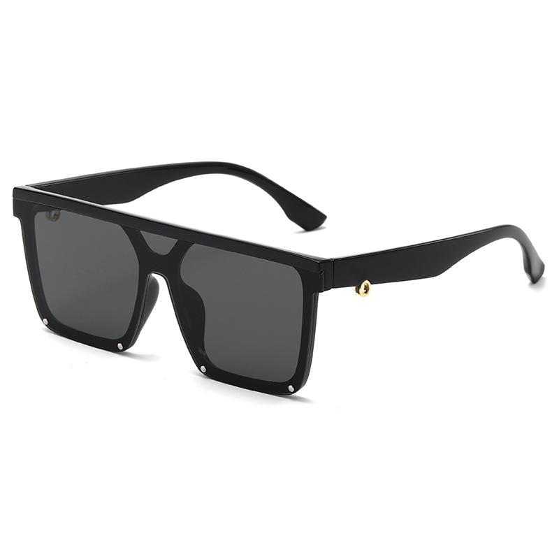 Fashionable Large Square Frame Sunglasses: European & American Street Style with Luxury Design
