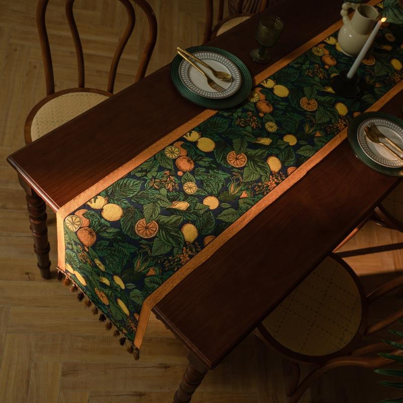 American Retro Jacquard Table Runner Luxury Dining Table Cloth TV Cabinet Decor Mat 35*140cm (including tassels)