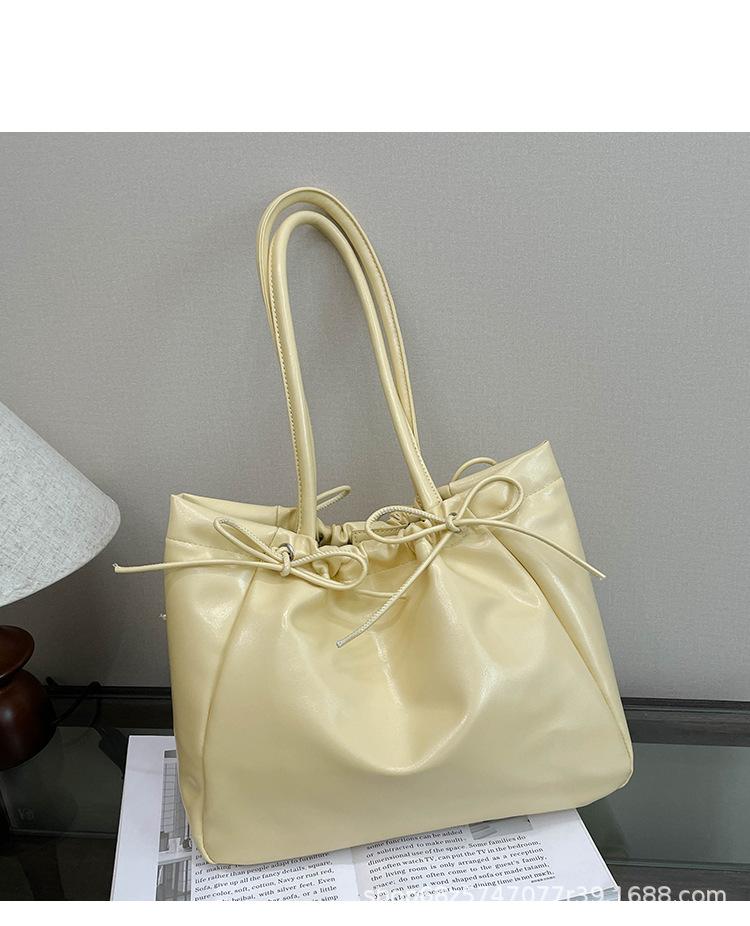 Casual Retro Pleated Women's Bag Underarm Shoulder Bag 2025 New Large-capacity Versatile Commuter Women's Tote Bag