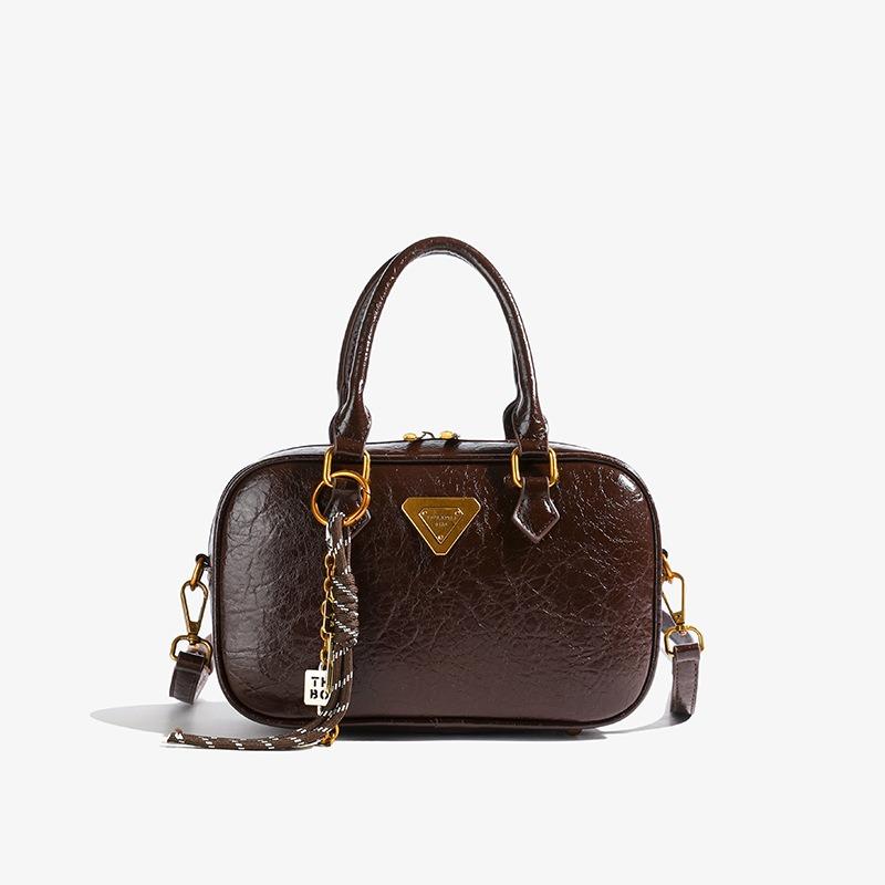 

Жіночі сумки-мессенджери преміум-класу з масляним воском із штучної шкіри 2024 Нова популярна сумка-подушка Модна універсальна маленька квадратна сумка Портативна жіноча сумка через плече коричневий