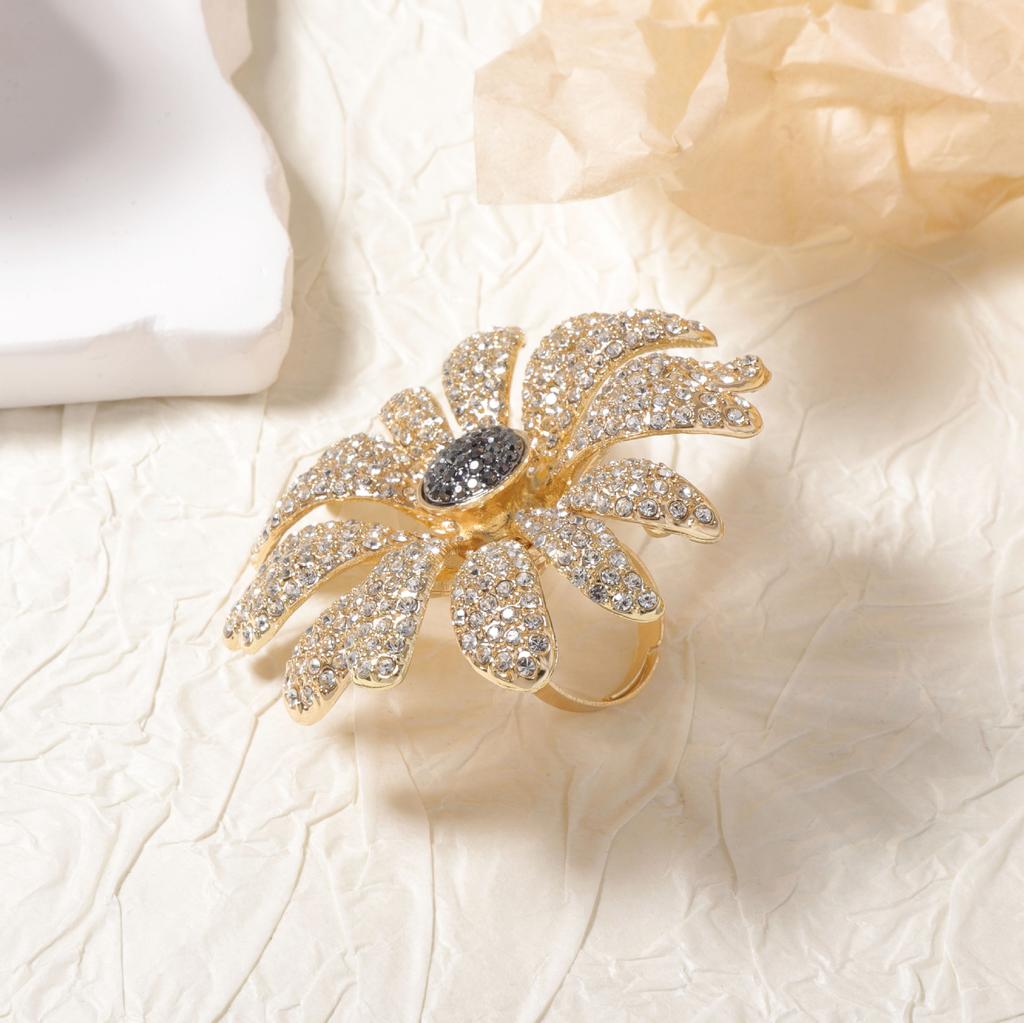 Exquisite high-end design, small fragrance full of diamonds, exaggerated alloy, large flowers, floral opening, women's ring
