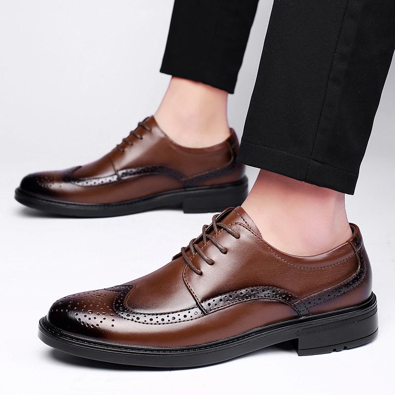 2024 British Style New Men Oxford Genuine Leather Dress Shoes Brogue Lace Up Flats Male Casual Shoes Black Brown Size 38-48