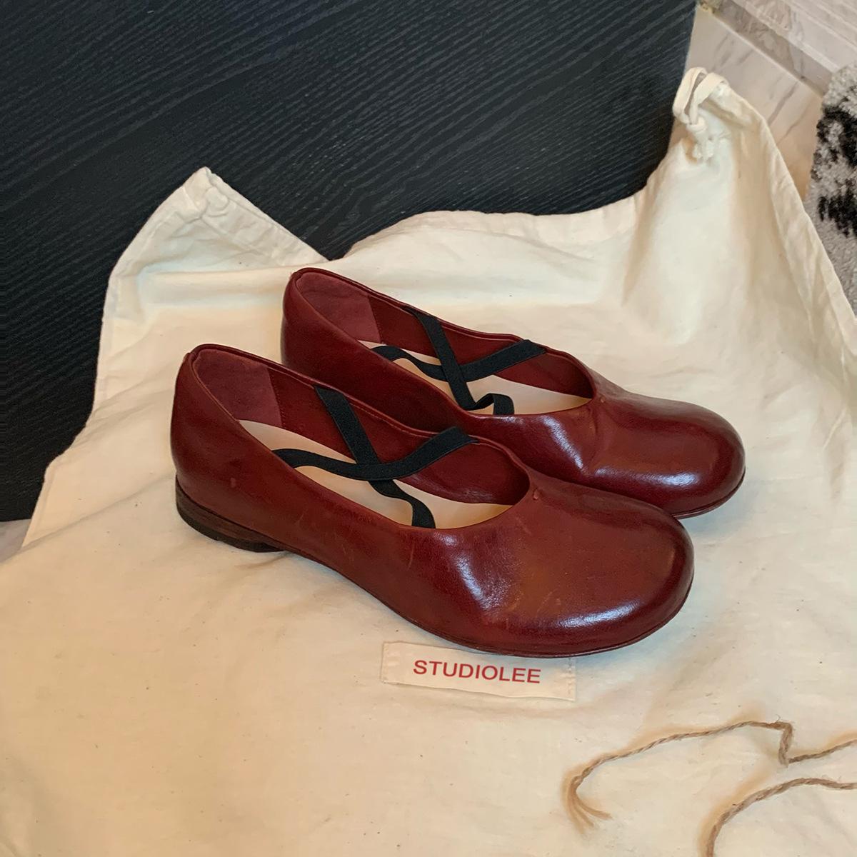 

Washed horse skin grape mother same leather single shoes women s round head cross strap ballet flats versatile Mary Jane shoes 40 чорний