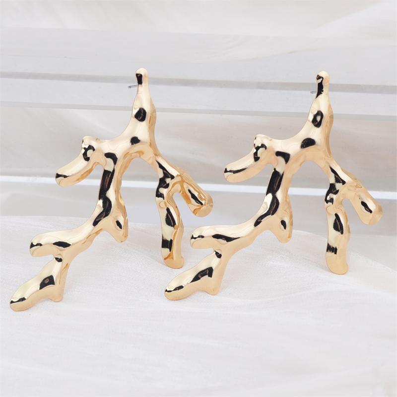 Sweet Big Branch Pendant Golden Smooth Earrings for Women Temperament Sweet Korean Design Jewelry
