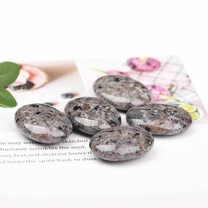 Natural Raw Crystal Hot Compress Stone: Beauty Massage SPA Essential Oil Desktop Ornament