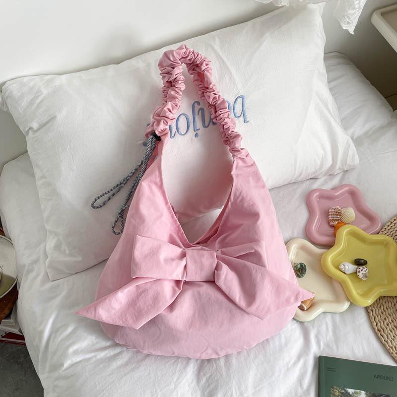 Trendy Korean Bow Drawstring Shoulder Bag Women Fashi and Versatile Commuting Bag Large Capacity Casual and Simple Cloud Bag
