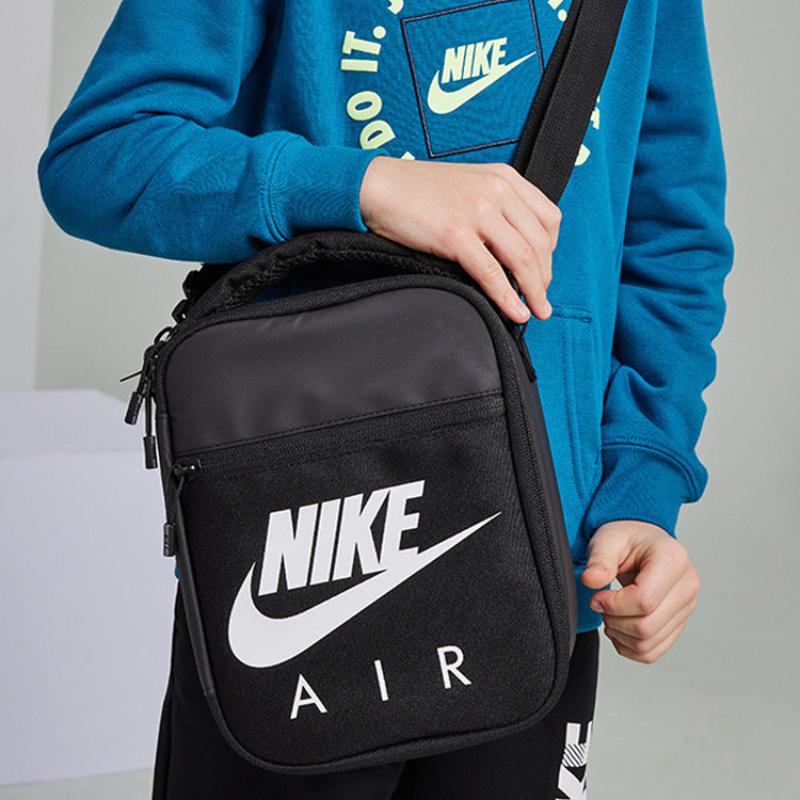 Nike Polyester Umhängetasche, Crossbody Bag Regular Unisex Rein Schwarz Lässig NY2033035GS-001
