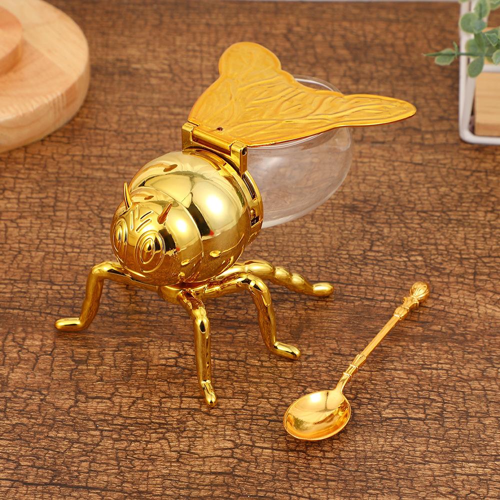 Bee Shaped Seasoning Jar and Spoon Spice Jar Salt Shaker Seasoning Bottle Storage Jars Seasoning Tools Spice Container Organizer