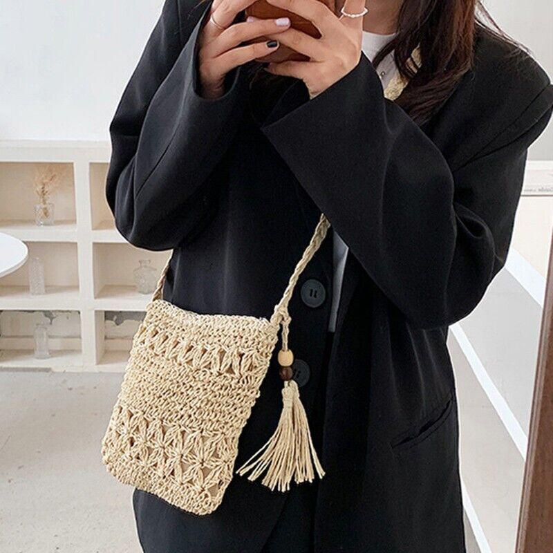 Straw Weaving Shoulder Bags for Women Tassel Beach Crossbody Bag Messenger Bag