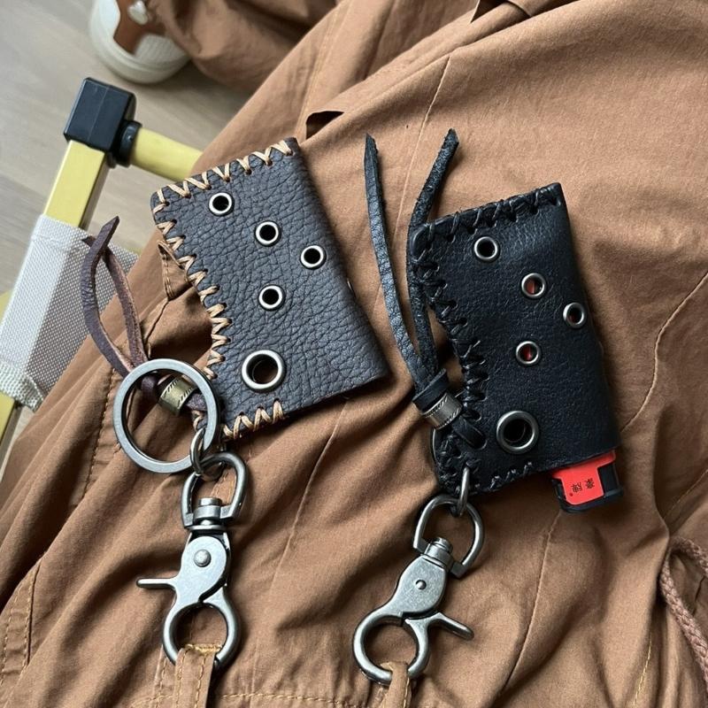 Sturdy Cowhides Lighter Pouch Keychain Stylish Leather Lighter Pouch Keychain Pendant Charm for Everyday Convenience
