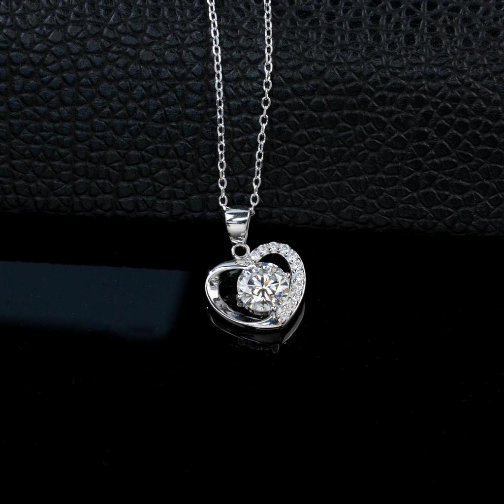 S925 Sterling Silver Heart Stone Necklace for Women - Romantic Everyday Wear, Perfect for Dating & Valentine's Day.