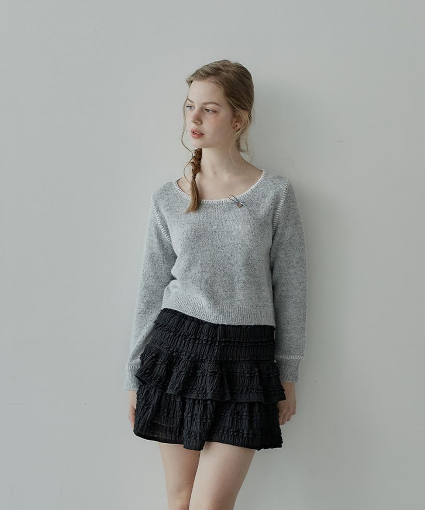 HYBERNAT Ribbon Stitching Knit Top