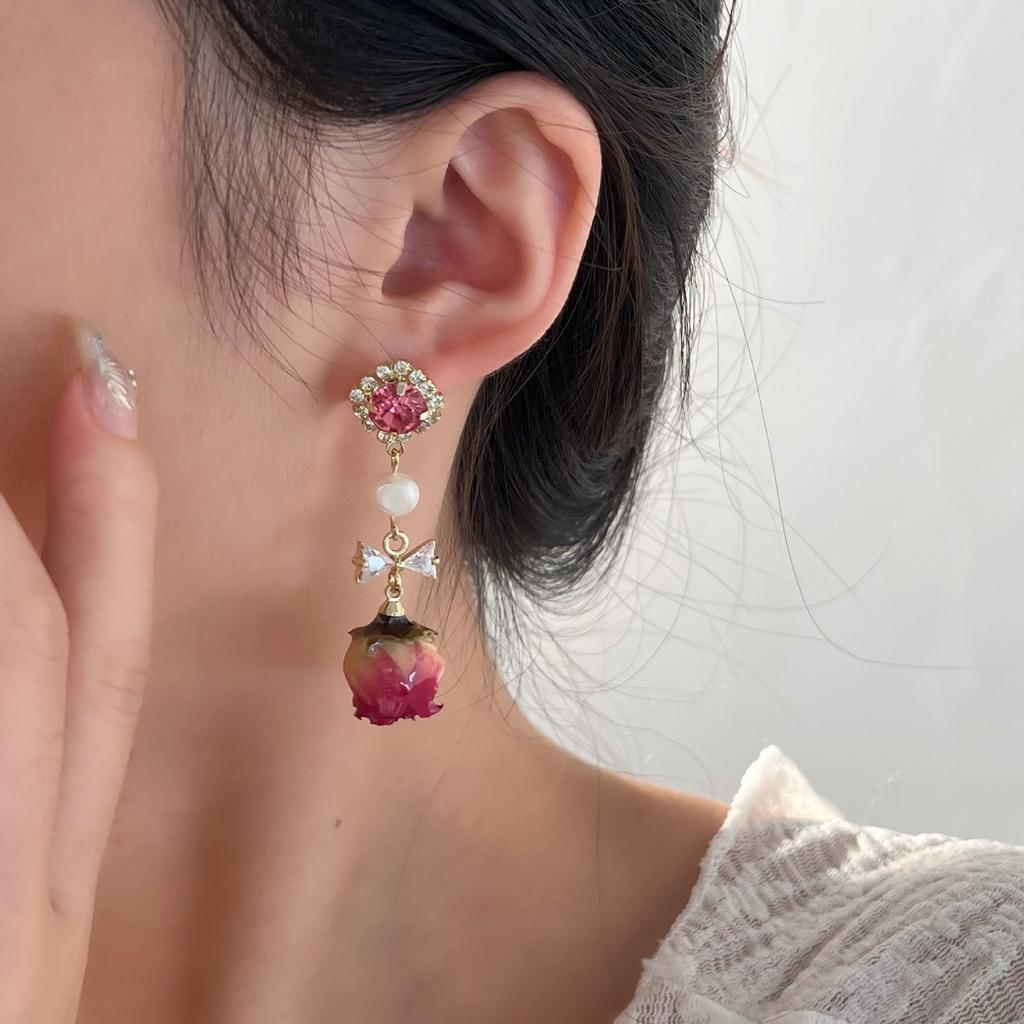 Süße Frische Getrocknete Rose Natürliche Süßwasserperle 14K Gold Filled Ohrstecker mit Quasten für Damen Geburtstagsgeschenke