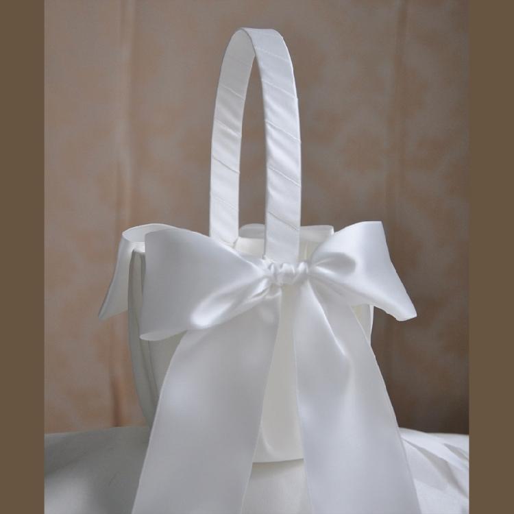 Romance Wedding Ceremony Flower Basket Flower Girl Basket with Satined Wrapped Easy Hold Handle Flower Holder for Bride