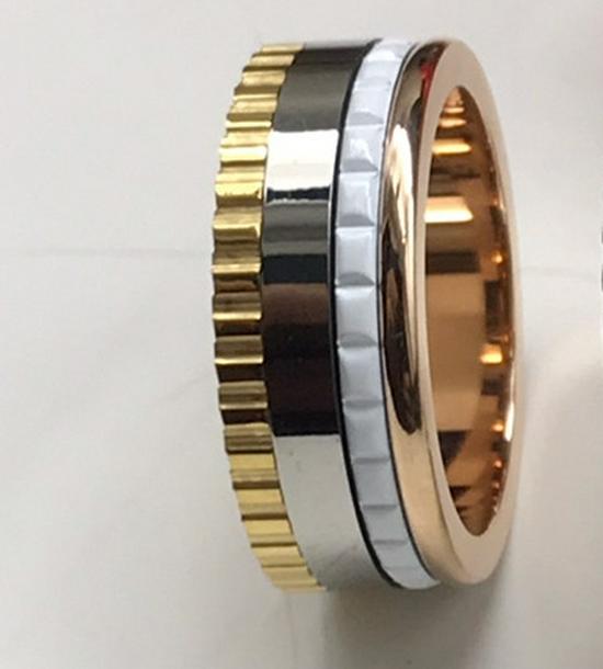 Pierścionek z zębatką w kształcie kostki lodu z diamentami inspirowany szczęściem V Gold dla par - uniseks i stylowy