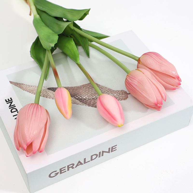 Lan Kwai Fong high-end tulip simulated flower handle bouquet home living room desktop decoration flower bonsai fake flower розовый