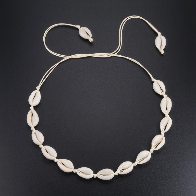 Collana Girocollo Trendy Fatta a Mano con Conchiglie per Donna - Catena Clavicolare Intrecciata Regolabile con Ciondolo