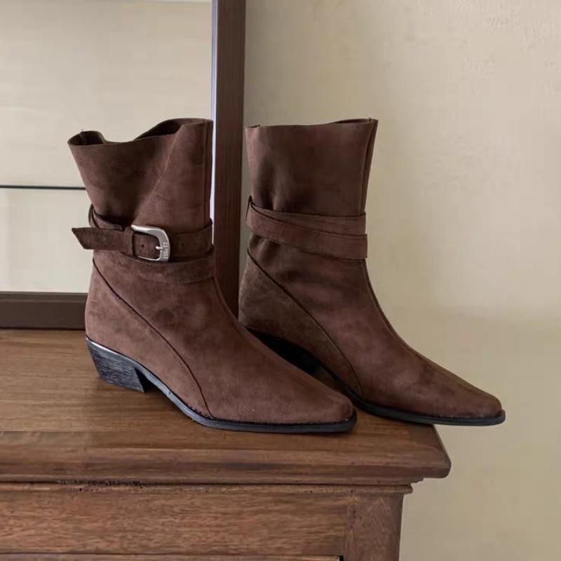 

Модные ботильоны для женщин замшевые с острым носком на каблуке модные массивные новые зимние 2025 элегантные туфли на высоком каблуке зимние ботинки женские боты 40 коричневый