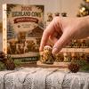 24-Tage-Countdown-Box Hochlandrind Adventskalender 2026, Weihnachten mit Acryl 2D Rinderliebhaber Geschenk Mini-Figur, Bauernhoftier Baumhänge-Dekoration für