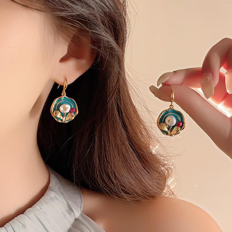 Vintage Green Geometric Rhombus Round Earrings Women Fashion Rhinestone Stud Earrings for Party Wedding Jewelry Accessories