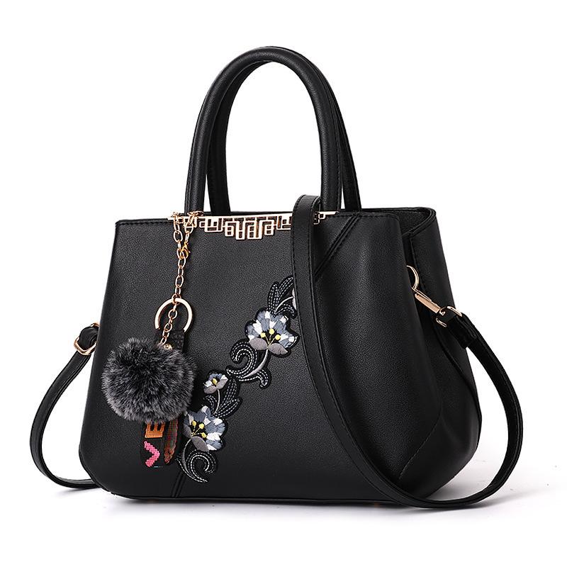 

2026 New Fashion Women s Bag One Shoulder Crossbody Handbag Embroidered Flower Mother s Bag 30x14x22cm чёрный