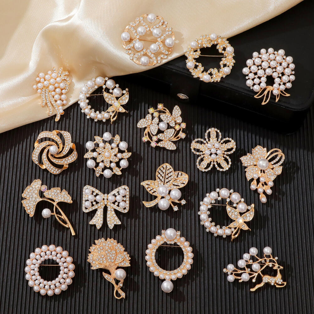 Brooch Scarf Buckle Alloy Diamond Studded Bowknot Korean Style Elegant Temperament For Women Daily Wear Gift