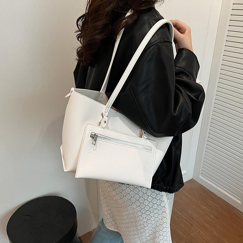 Retro soft leather handbag women's niche high-end underarm bag 2025 new large-capacity shoulder tote bag