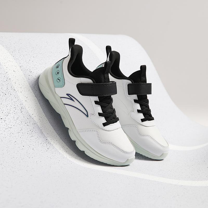 Anta Kids Vitality Simple Versatile Lightweight Shock Absorbing Breathable Low Top Running Shoes Kids Running Shoes Gray Black Blue A12435568-1