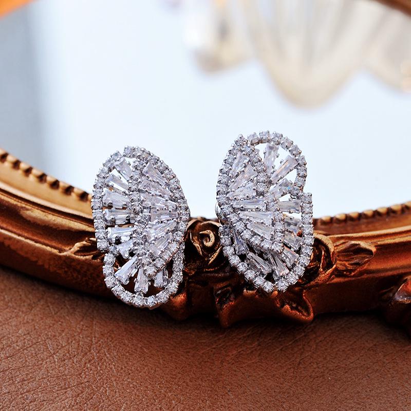 Elegant Zircon Butterfly Wing Stud Earrings, S925 Silver Needle - Versatile High-End Women's Jewelry