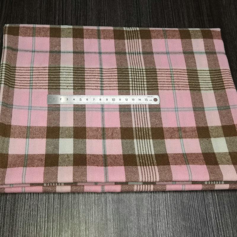 Spot Color-Woven Plaid Jacquard Fabric for Children's Autumn/Winter Brushed Polyester-Cotton Shirts