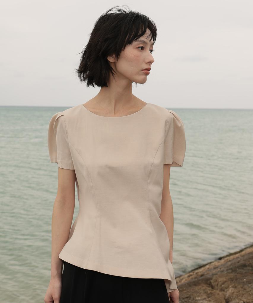 DEHEVE Unbalanced Frill Blouse [Beige]