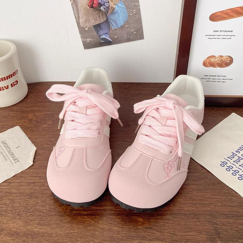 Cute KT cat embroidered German training shoes women's new Korean niche chic versatile board shoes casual women