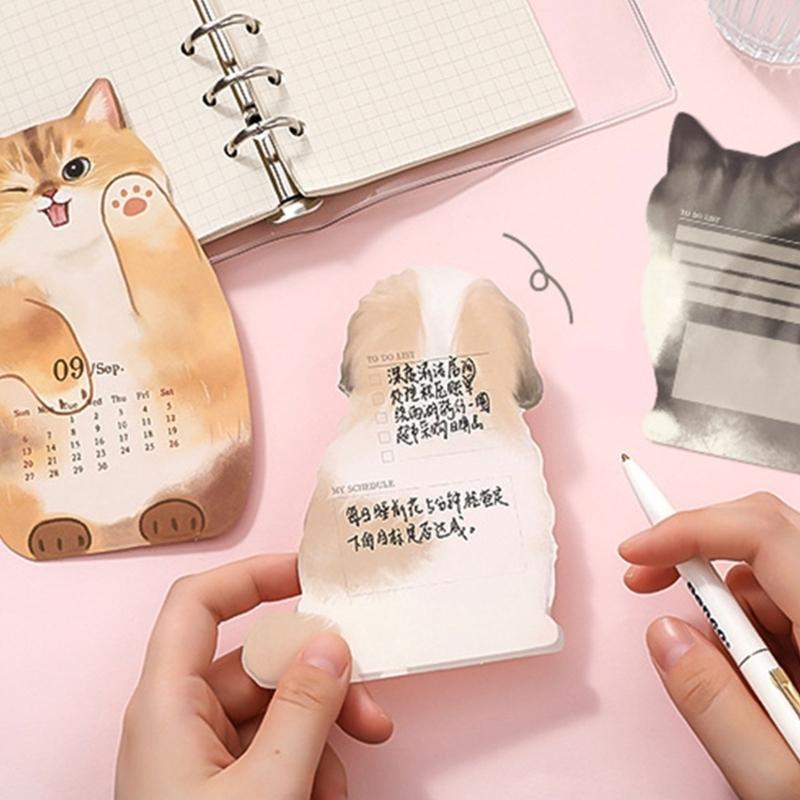 Schreibtischorganizer mit Holzfuß und Kalender mit entzückenden Welpen- und Kätzchenmotiven für Lehrer und Tierliebhaber