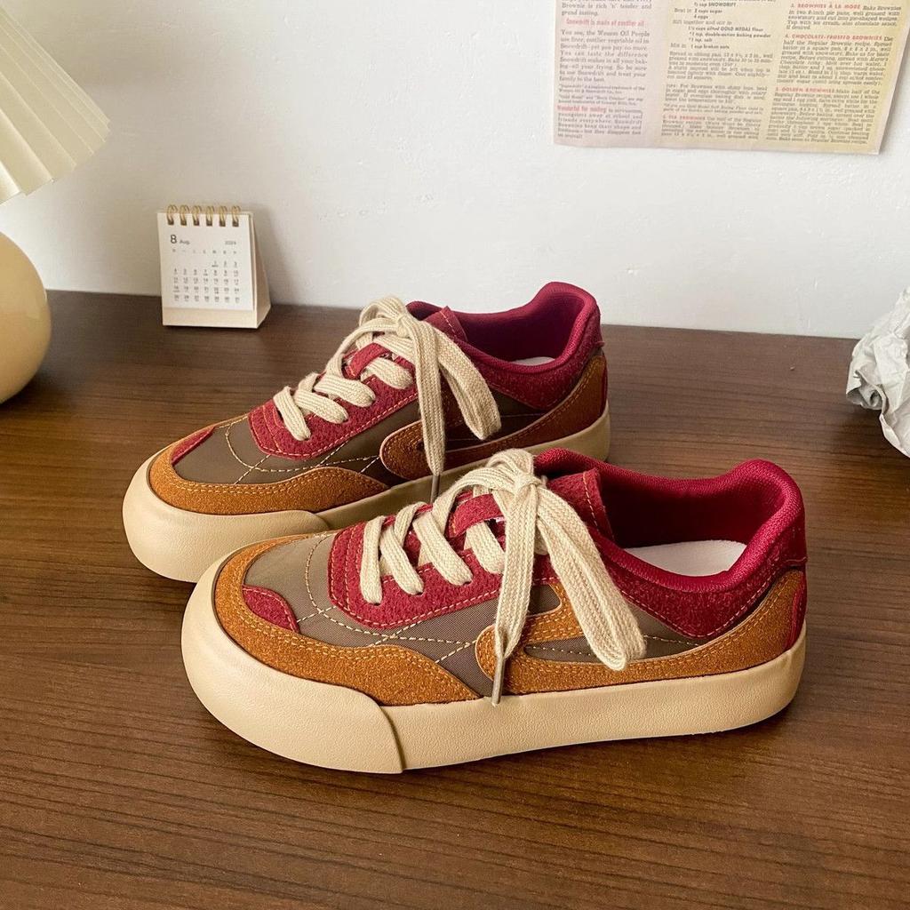 Retro red thick baseplate shoes women's autumn new niche Hong Kong style round head casual moral training shoes