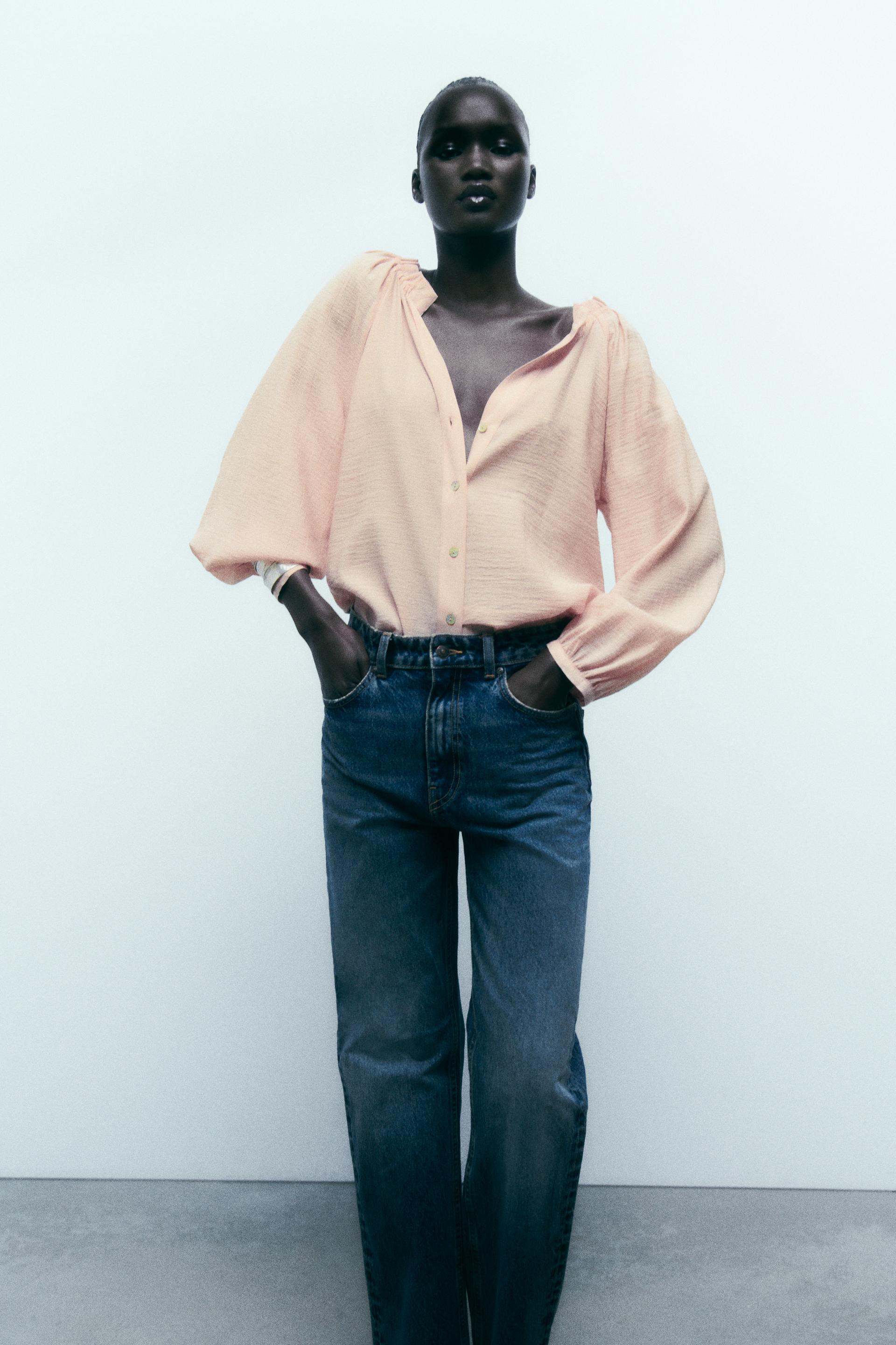 

БЛУЗКА С ОРГАНИЧЕСКИМ ВЫРЕЗОМ