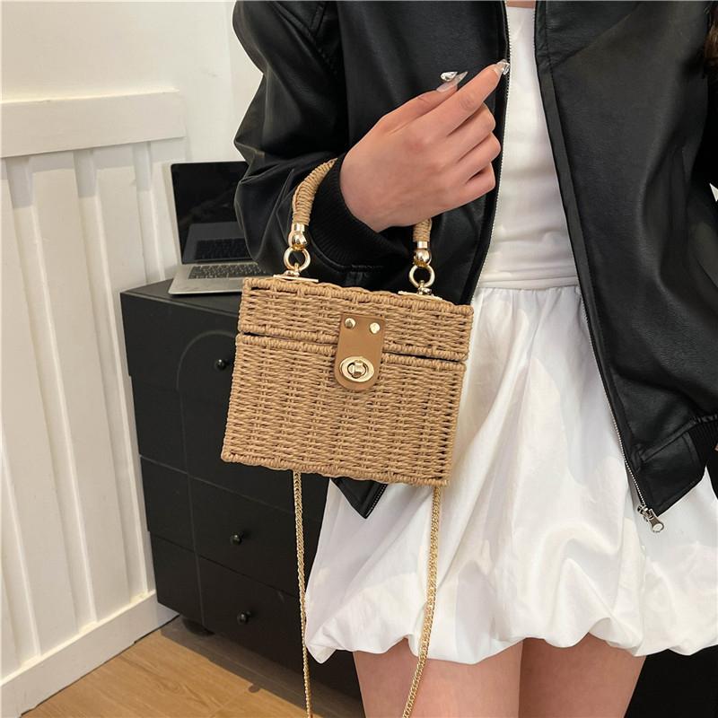 Woven Straw Bags Women's Handbags Bohemian Chic Multi-functional Handbag for A Beach Chain Crosshody Shoulder Bag
