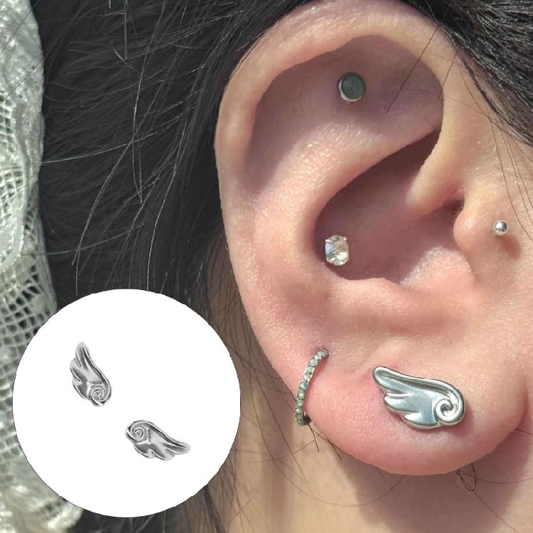 Angel Wing Shaped Ear Studs Alloy Crafted Stylish Everyday Accessory for Party Wear Trendy Feminine Jewelry