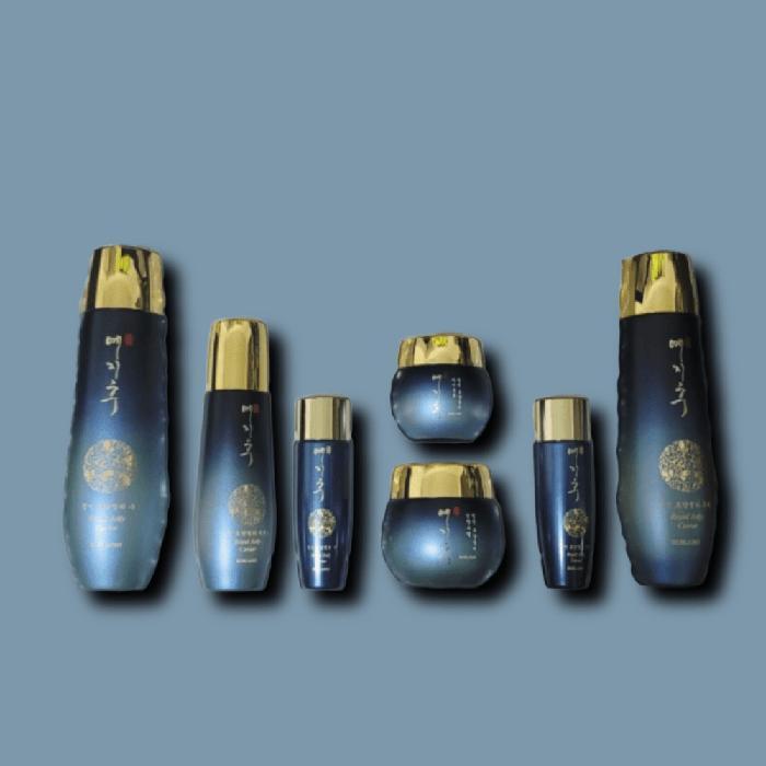 YEZIHU Jeongbin Royal Jelly 5-Piece Cosmetic Set (30278317)