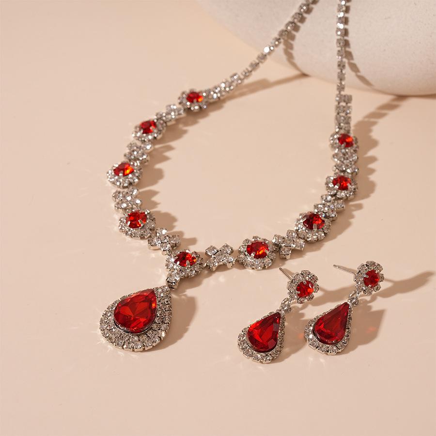 Two-Piece Luxury Retro Rhinestone Teardrop Necklace & Earrings Set – French Court Style