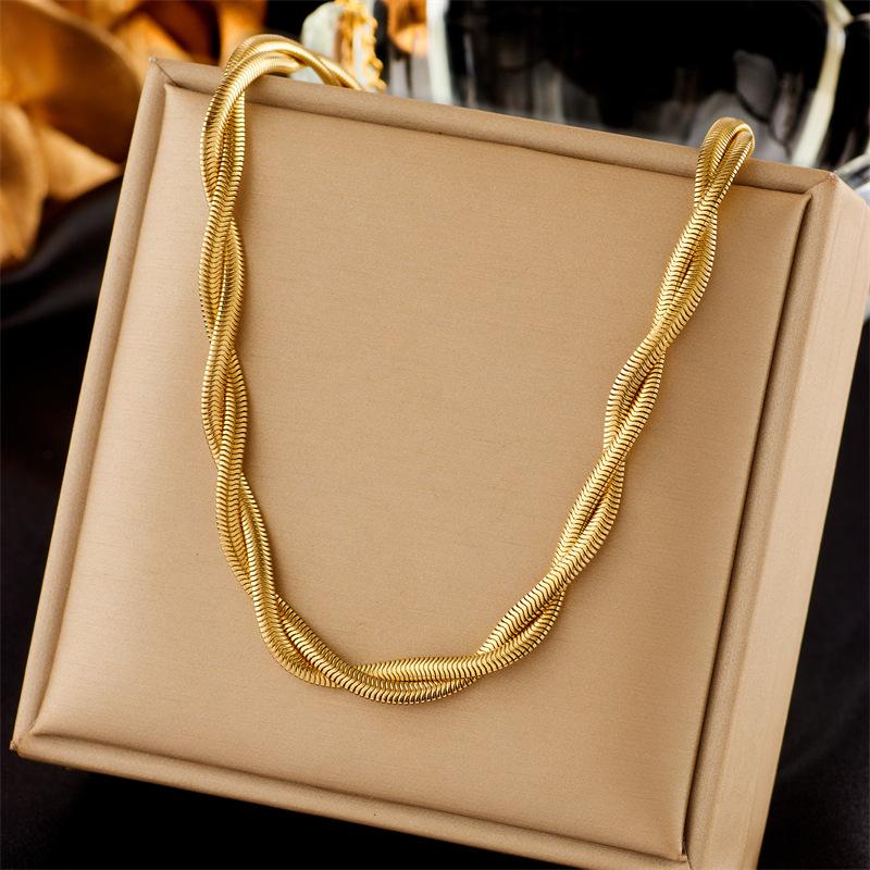 European and American Fashion Simple Neutral Woven Twist Gold-plated Stainless Steel Chain Jewelry Necklace Bracelet Set