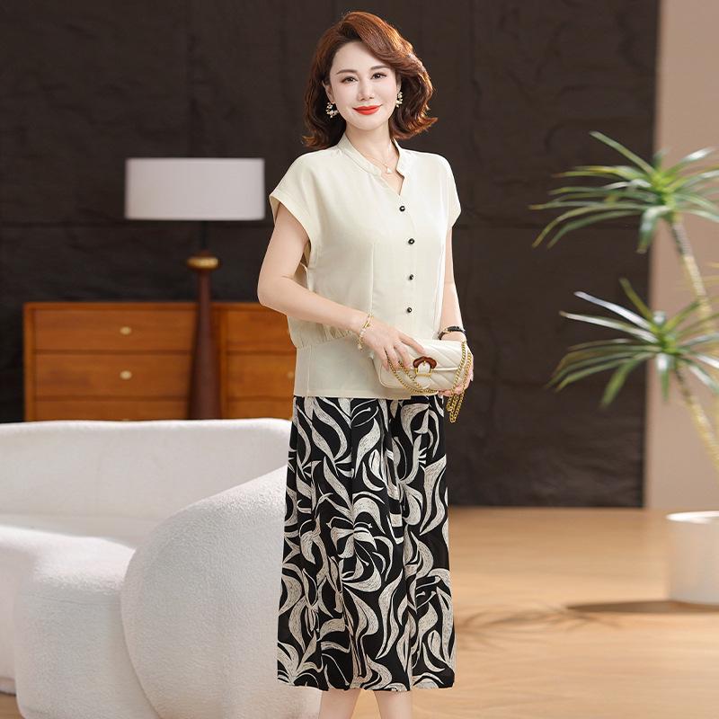 Elegant Summer Outfit Set for Women: Ice Silk Short-Sleeve Top with Skirt Pants - Perfect for Mid-Aged and Older Women