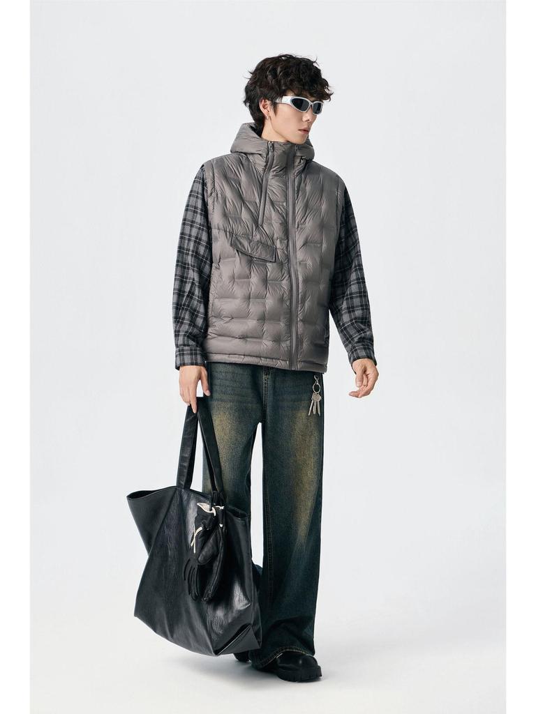 Men's Winter 90% White Duck Down Hooded Vest - European & American Style, Plus Size, Loose Fit, Embossed Shoulder Cape.