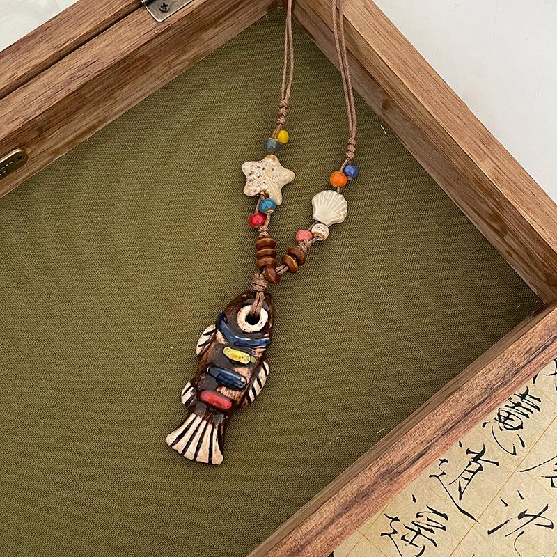 Painted ceramic fish necklace, Bohemian style woven rope necklace, women's vintage high-end beaded clavicle chain
