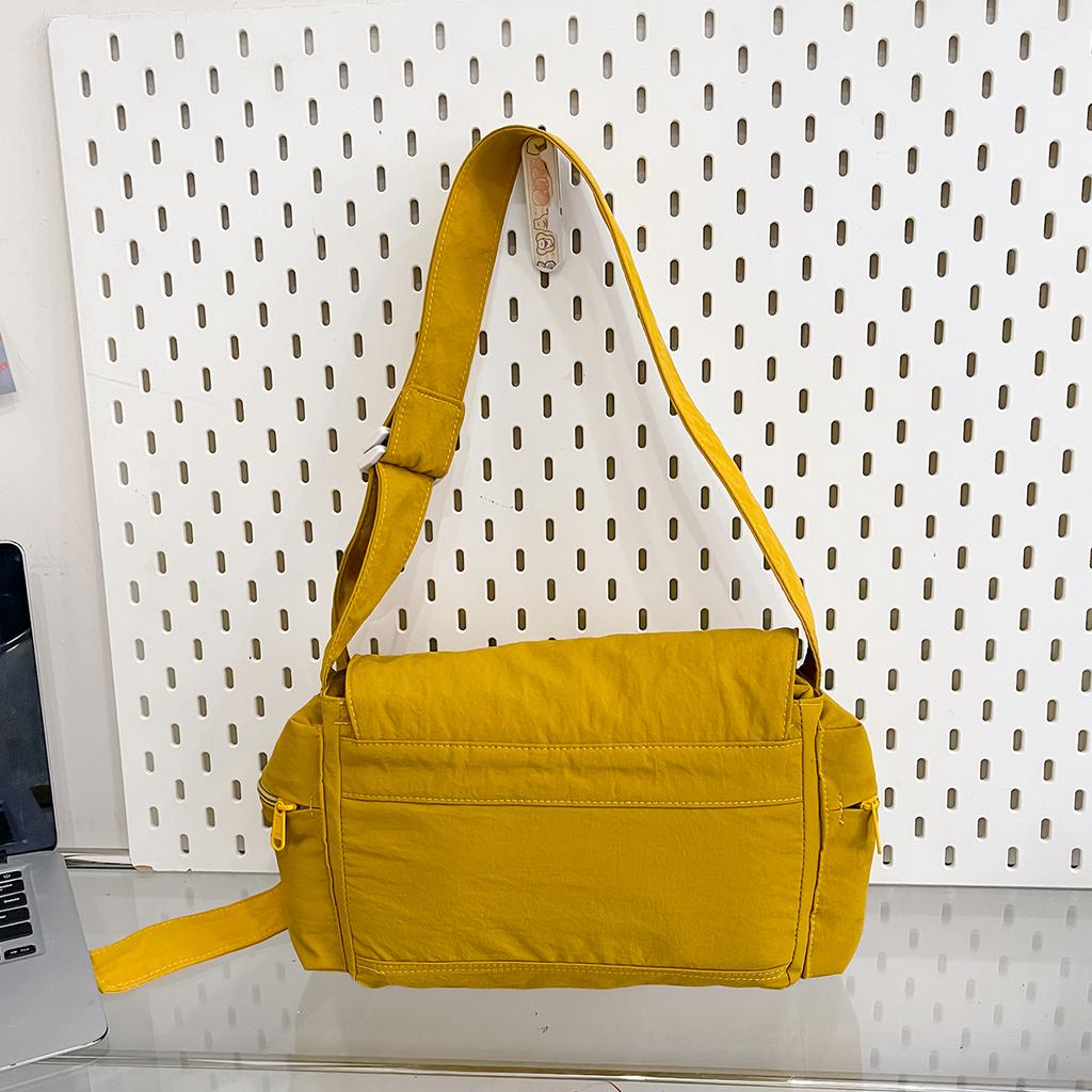 Women's Casual Nylon Crossbody Bag Lightweight Large Capacity Shoulder Bag Messenger Bag for Daily Work School Travel Solid Color Simple Style