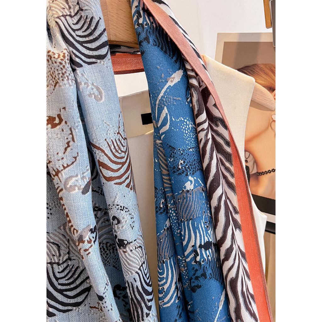 Spring and summer new fashion outer sunscreen beach towel temperament trend personality versatile scarf scarf women's fashion scarf