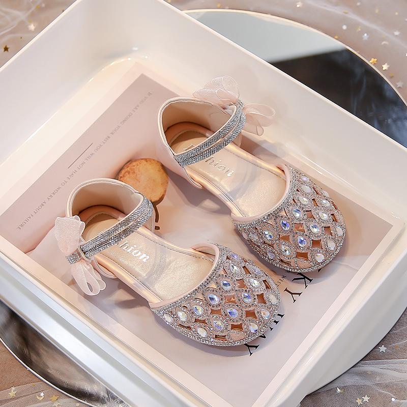Girls Princess Shoes Shiny Crystal Ins Trendy Kids Sandals Mesh Lace Bows 2025 Summer New Girls Dance Shoes Elegant Hollowed-out