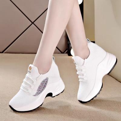Chaussures de sport surélevées pour femmes, semelle épaisse, semelle souple, maille respirante, chaussures de course décontractées de luxe, baskets pour femmes, 2024