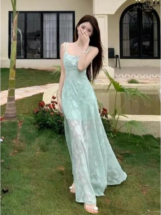 Seaside Resort Mint Green Spaghetti Strap Dress - Women's 2026 Summer Waist-Cinching Long Gown