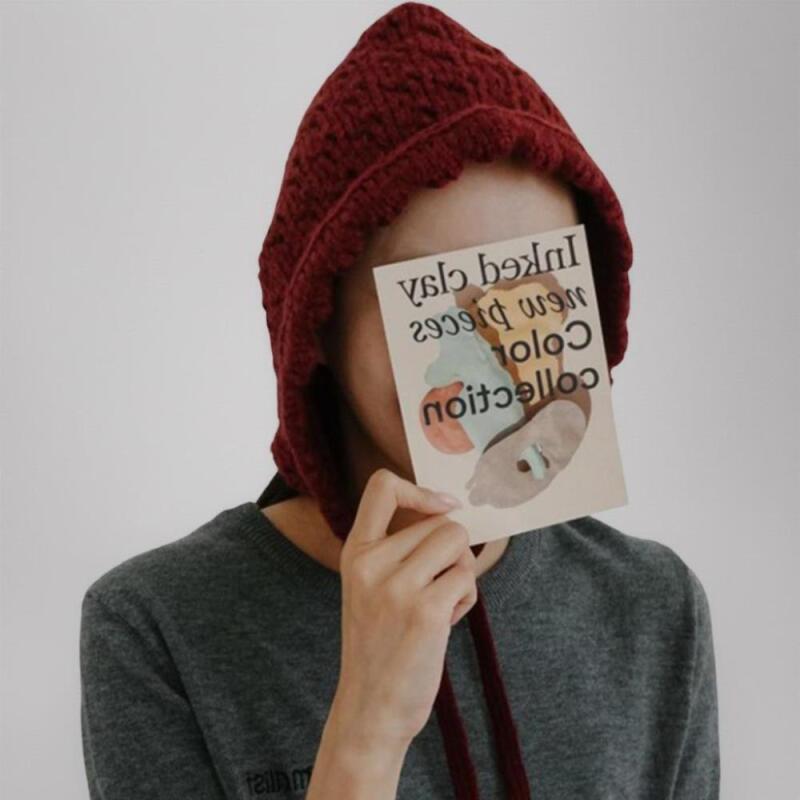 Women's Lovely Wave Knit Bonnet Chin Strap Hat