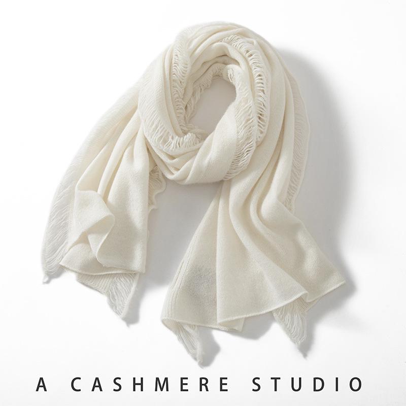 Women's 100% Cashmere Scarf - Soft, Warm, Elegant Knit with Tassels for Autumn and Winter.